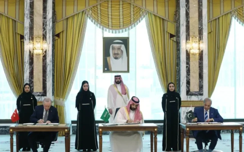 turki-ungkap-pakta-pertahanan-baru-dengan-arab-saudi-dan-pakistan-sejalan-dengan-komitmen-nato-dkx